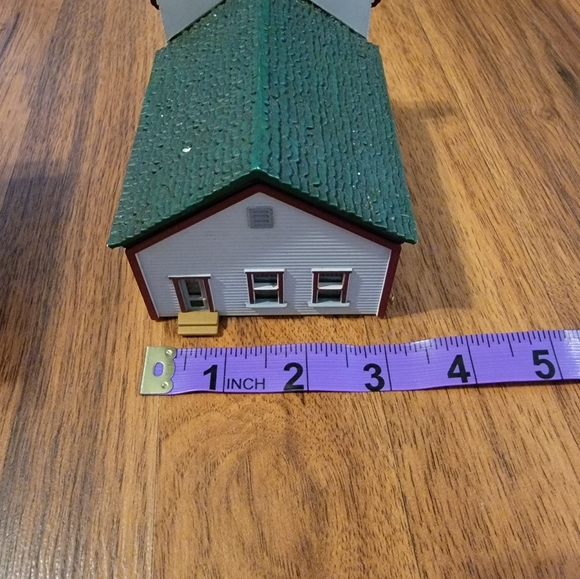 Hallmark Sarah Plain & Tall Collection General Store - Picture 7 of 8